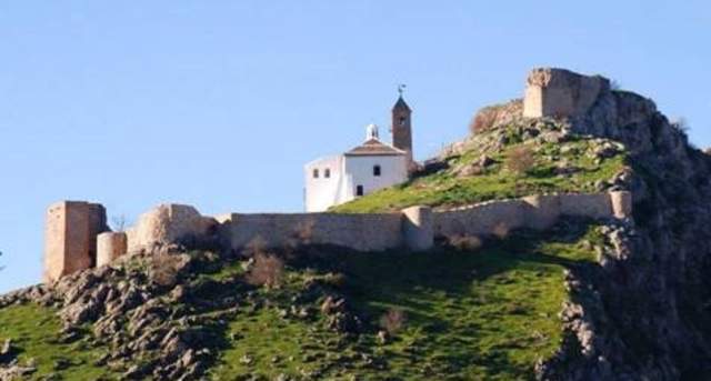 Vista del castillo de Archidona, turismo y monumentos en Archidona, Málaga