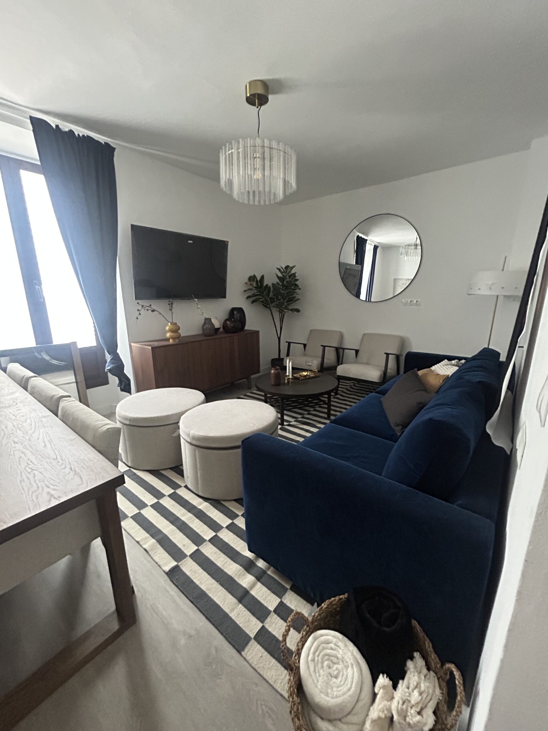 Salón comedor amplio y confortable en Casa Remedios, alojamiento turístico en Archidona